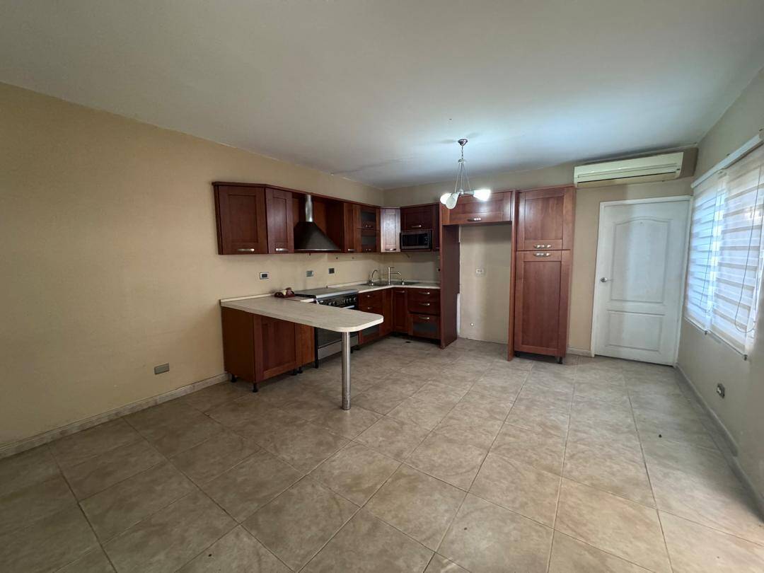 #1742 - TOWNHOUSE para Alquiler en San Francisco - V