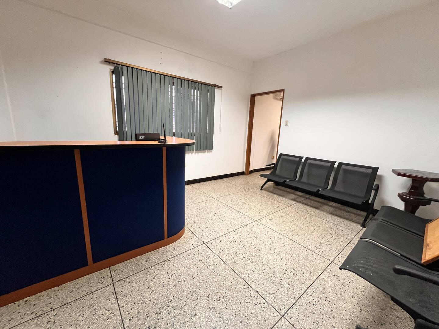 #4963 - CASA COMERCIAL para Alquiler en Maracaibo - V