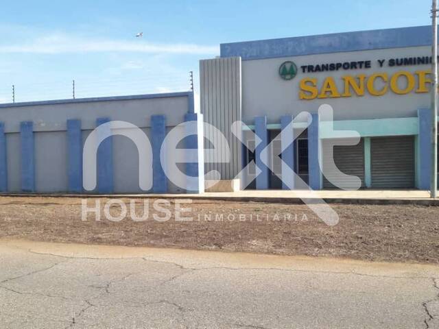 Venta en Av. Bicentenario - Santa Rita