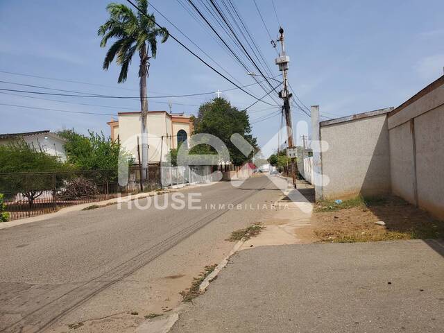 TOWNHOUSE para Venta en Maracaibo - 2