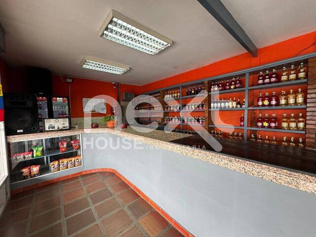 CASA COMERCIAL para Venta en San Francisco - 3