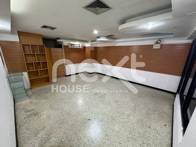 LOCAL COMERCIAL para Alquiler en Ciudad Ojeda - 2
