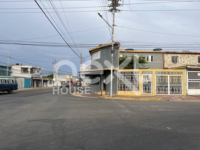 CASA COMERCIAL para Venta en San Francisco - 2