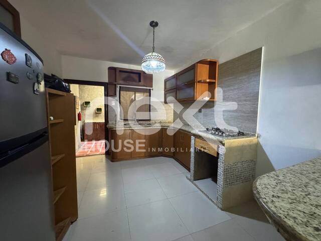 #2175 - CASA para Alquiler en Maracaibo - V