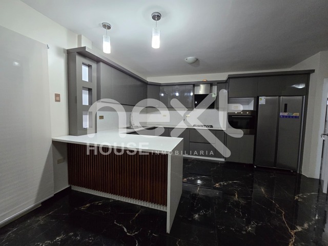 TOWNHOUSE para Alquiler en Ciudad Ojeda - 2