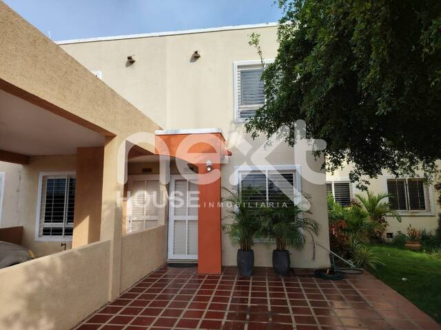 #2999 - TOWNHOUSE para Venta en Maracaibo - V