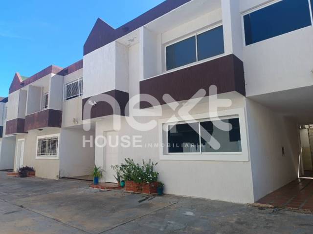 #3321 - TOWNHOUSE para Alquiler en Maracaibo - V