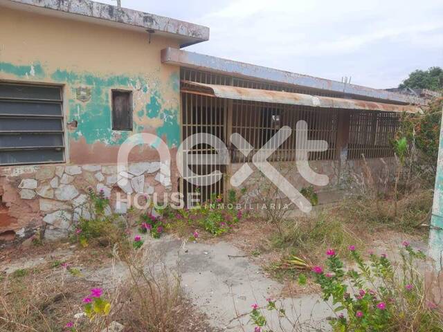 #3401 - TERRENO para Venta en Ciudad Ojeda - V