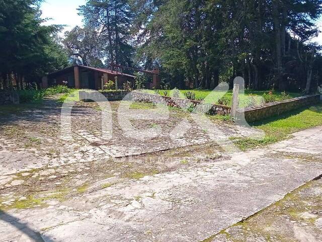 #3510 - CHALET para Venta en Trujillo - T