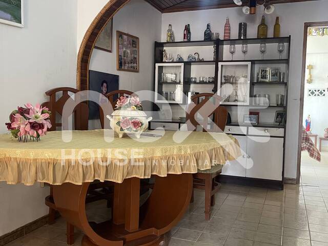#3544 - CASA para Venta en Maracaibo - V