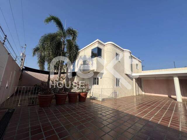#3308 - CASA para Venta en San Francisco - V