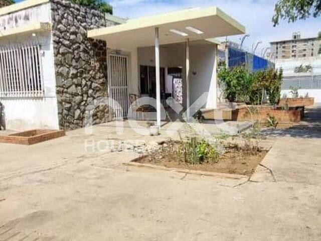 CASA COMERCIAL para Venta en Maracaibo - 2