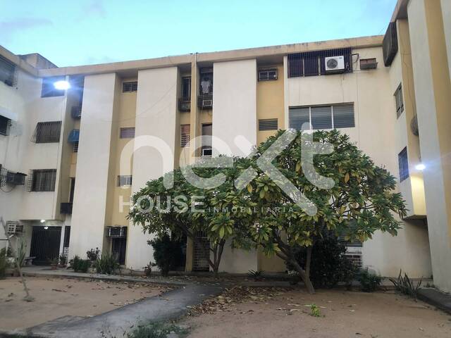 #3699 - APARTAMENTO para Alquiler en Maracaibo - V