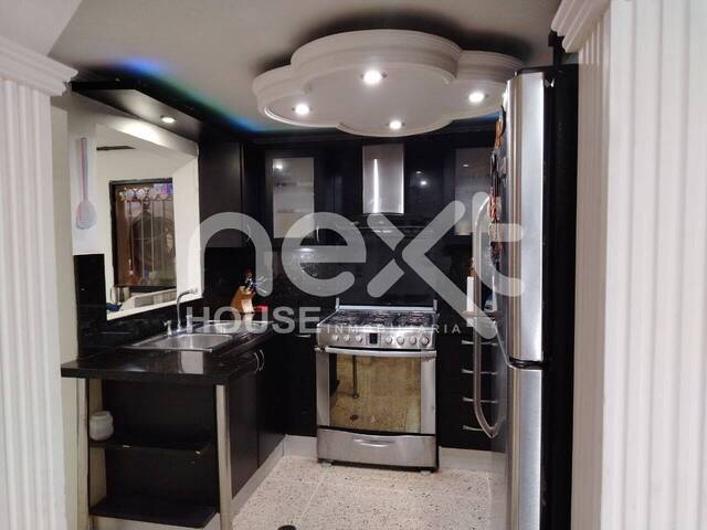 #3860 - TOWNHOUSE para Venta en San Francisco - V