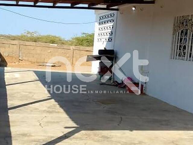 #3850 - CASA para Venta en Falcón - I