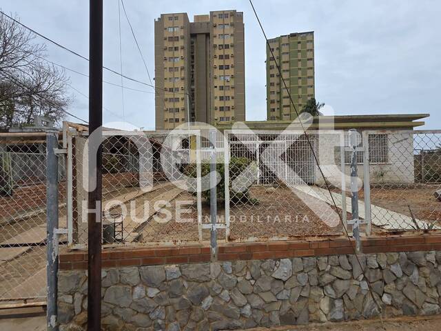 #3877 - CASA para Venta en Maracaibo - V