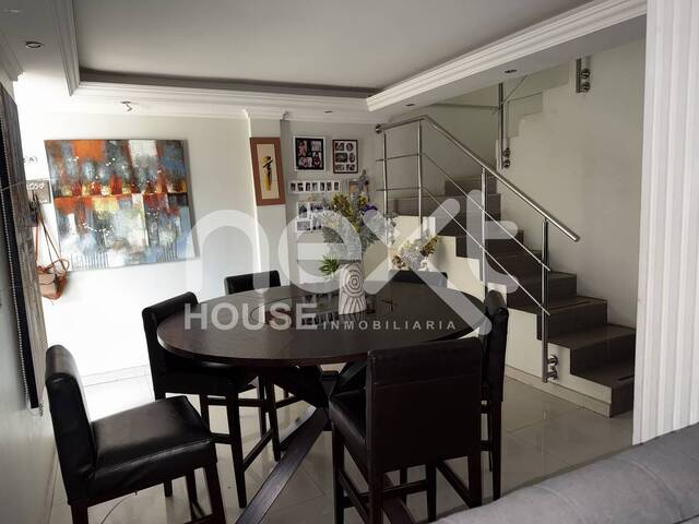 TOWNHOUSE para Venta en San Francisco - 2