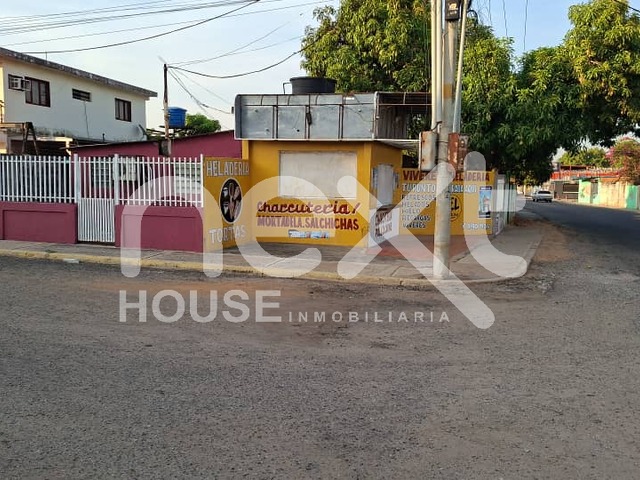 #4211 - CASA COMERCIAL para Venta en Maracaibo - V