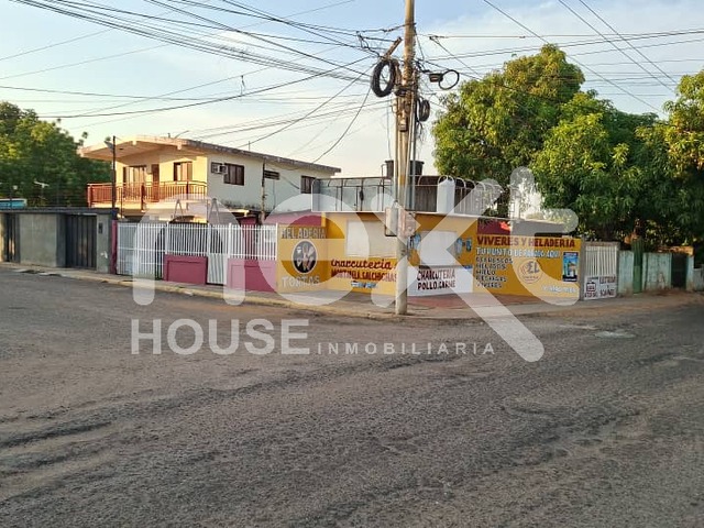 #4211 - CASA COMERCIAL para Venta en Maracaibo - V