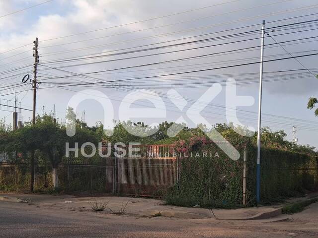 #4282 - TERRENO para Venta en Ciudad Ojeda - V