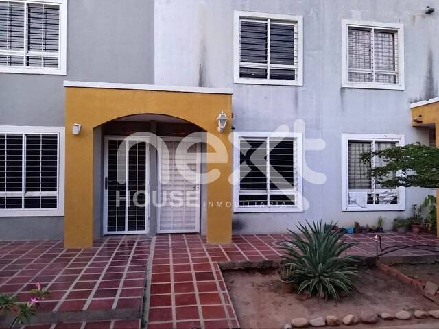 #4348 - TOWNHOUSE para Venta en Maracaibo - V