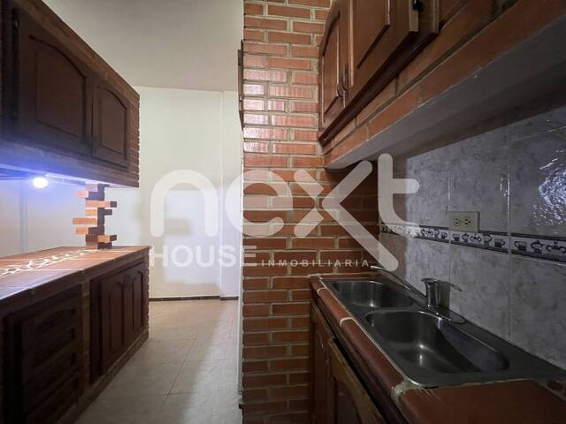 APARTAMENTO para Alquiler en Ciudad Ojeda - 4