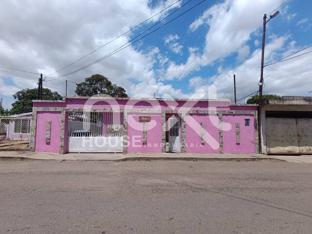 #4523 - CASA para Venta en Maracaibo - V