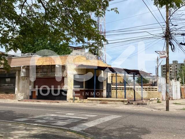 #4533 - LOCAL COMERCIAL para Venta en Maracaibo - V