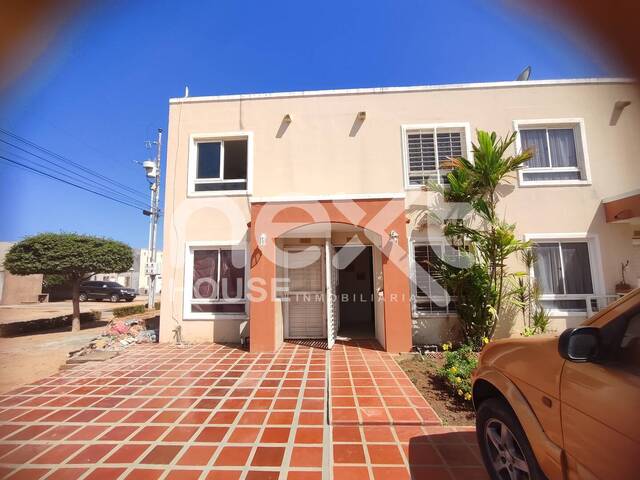 #4545 - TOWNHOUSE para Alquiler en Maracaibo - V