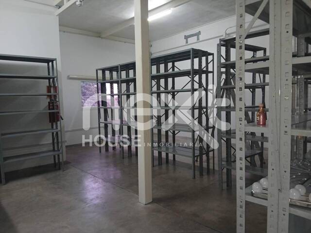 #4652 - EDIFICIO COMERCIAL para Venta en Cabudare - K