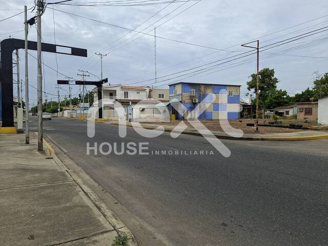 #4763 - TERRENO para Venta en Cabimas - V