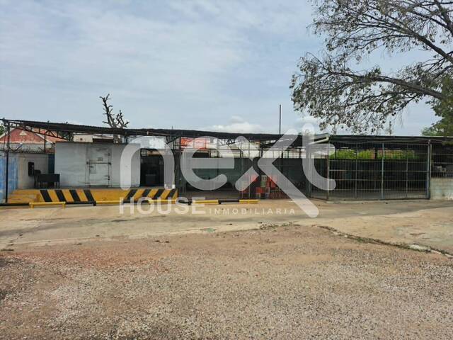 #4765 - EDIFICIO COMERCIAL para Alquiler en Maracaibo - V