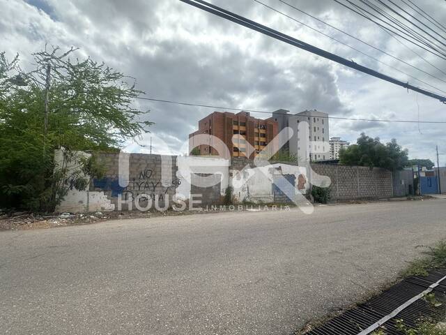 #4803 - TERRENO para Venta en Maracaibo - V