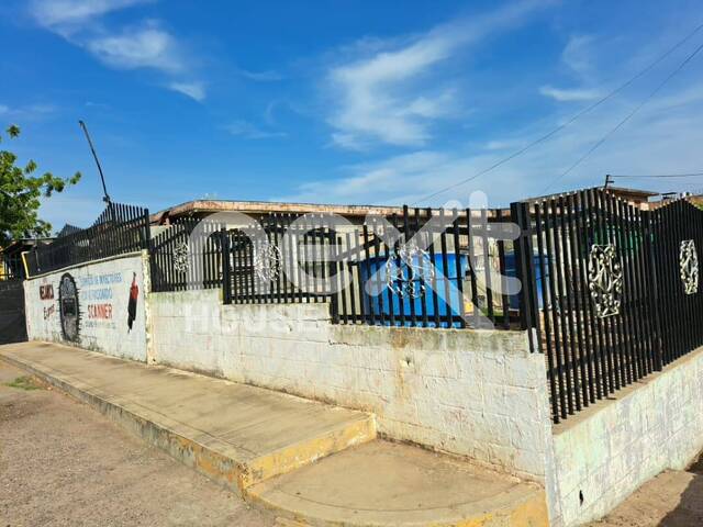 #4823 - CASA COMERCIAL para Venta en San Francisco - V