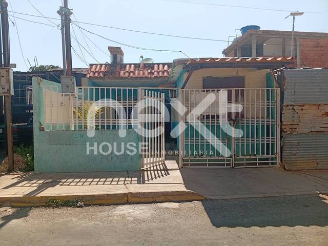 #4885 - CASA para Venta en Maracaibo - V