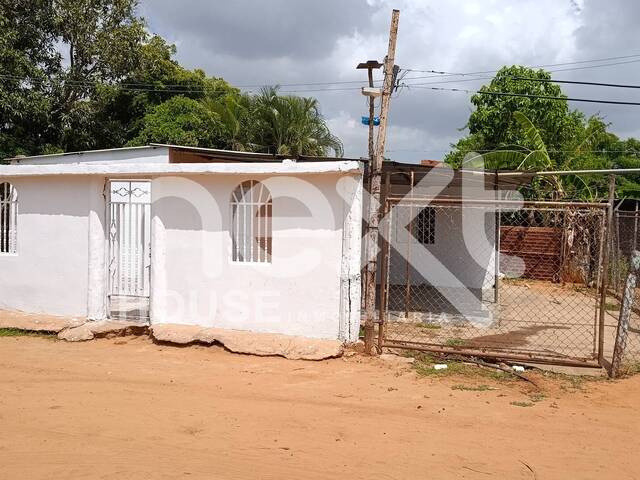 #4905 - CASA para Venta en Maracaibo - V