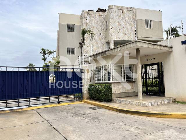 #4978 - TOWNHOUSE para Venta en Maracaibo - V