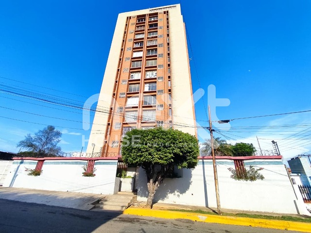 #4979 - APARTAMENTO para Alquiler en Maracaibo - V