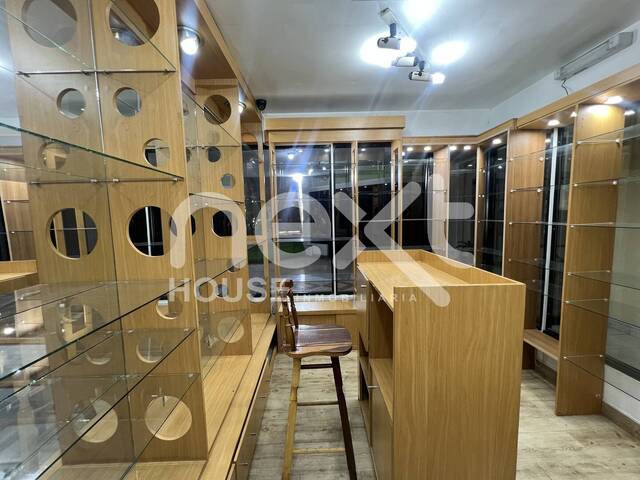 LOCAL COMERCIAL para Alquiler en Ciudad Ojeda - 2