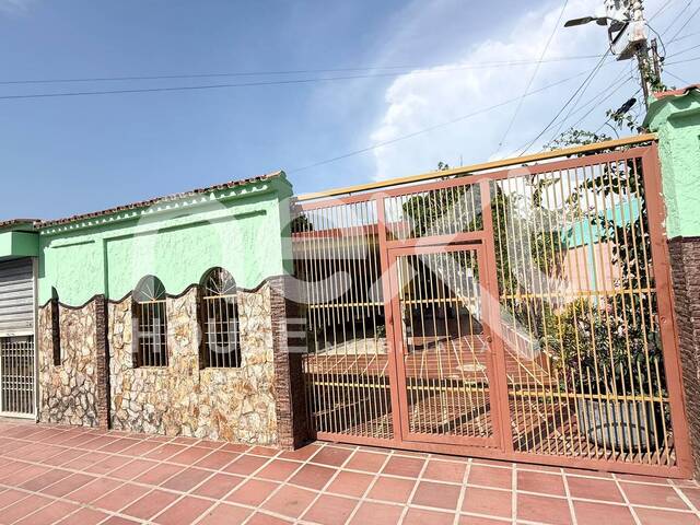 #5063 - CASA COMERCIAL para Venta en Maracaibo - V - 2