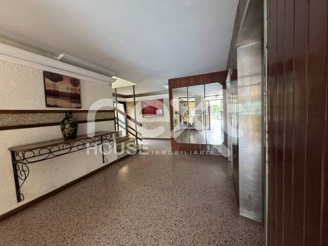 APARTAMENTO para Alquiler en Maracaibo - 2